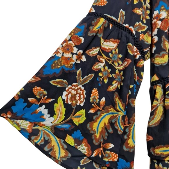 I.N.C International Concepts Women’s Blouse floral bell sleeve V-Neck 2X Peasant - Picture 4 of 12